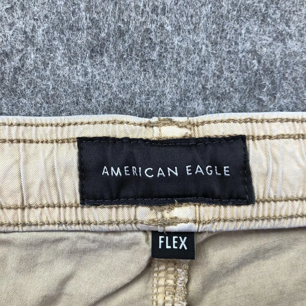 American Eagle Outfitters Shorts Mens XL Beige Chino Elastic Waist 7 Inseam